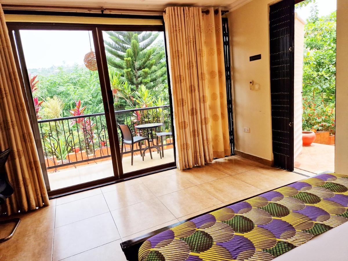 Aburi Cactus Creek Hotel المظهر الخارجي الصورة