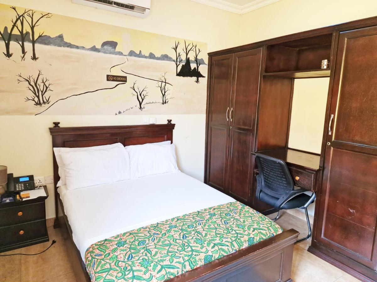 Aburi Cactus Creek Hotel المظهر الخارجي الصورة