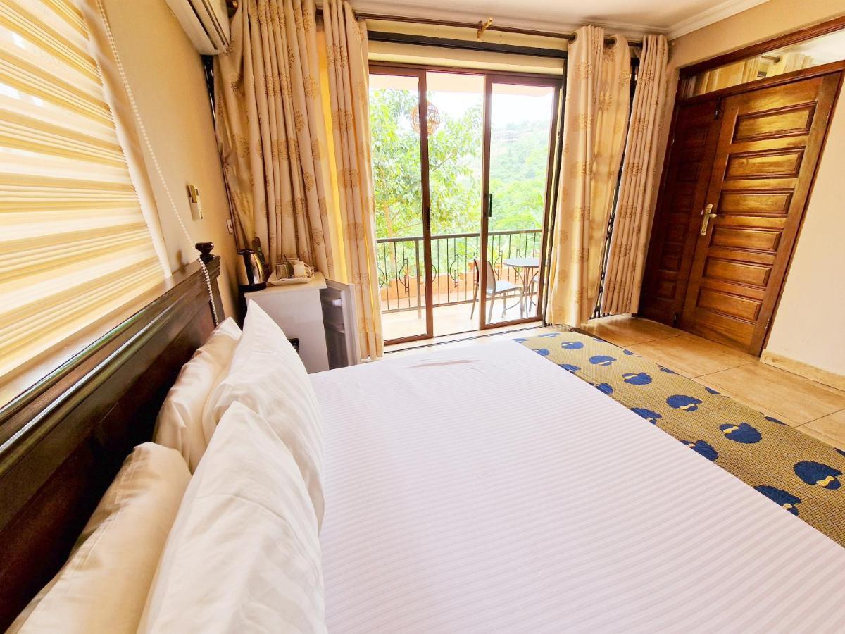 Aburi Cactus Creek Hotel المظهر الخارجي الصورة