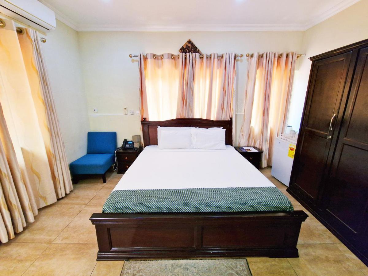 Aburi Cactus Creek Hotel المظهر الخارجي الصورة
